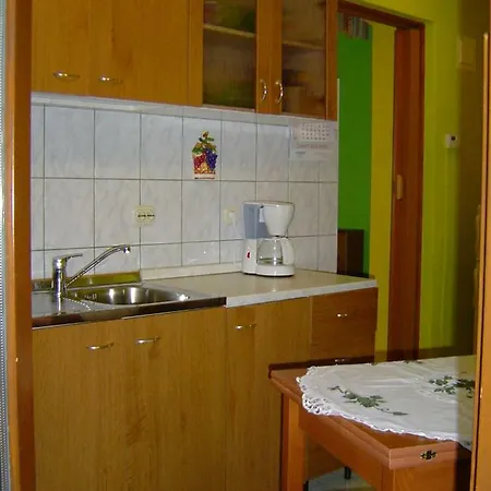And Tomich Apartment Mali Losinj